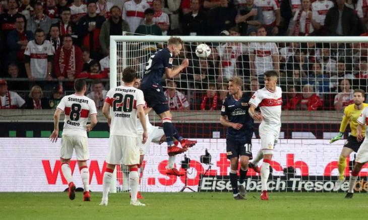 Берлинский Унион сыграл со Штутгартом вничью 2:2 в первом стыковом матче в Бундеслиге
