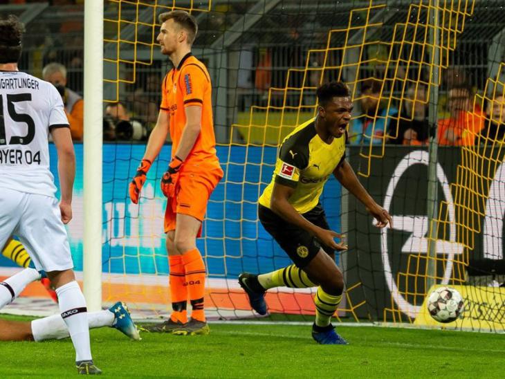 Дан-Аксель Загаду гол в ворота Байера Боруссия Дортмунд-Байер 3:2 голы и моменты