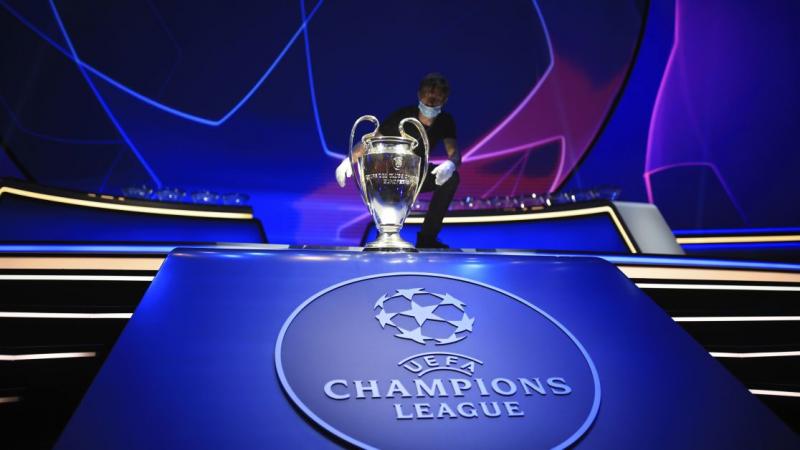 УЕФА может изменить формат полуфиналов Лиги чемпионов. 