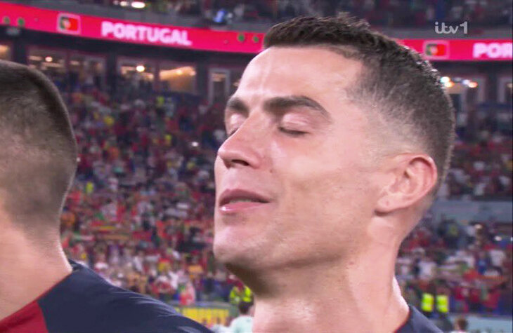 Роналду заплакал во время гимна Португалии