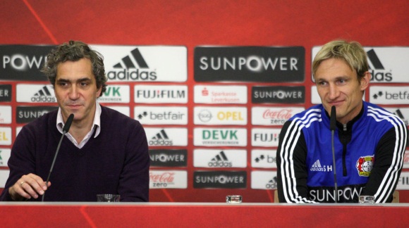 Сами Хююпя и главный тренер Фрайбурга на послематчевой пресс-конференции