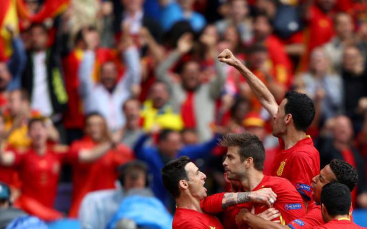 Обзор матча Испания - Чехия фото статистика голы