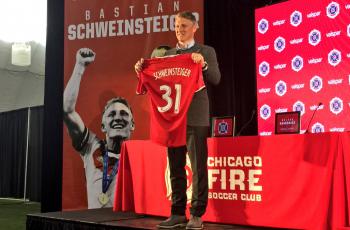 «Чикаго» официально представил Швайнштайгера