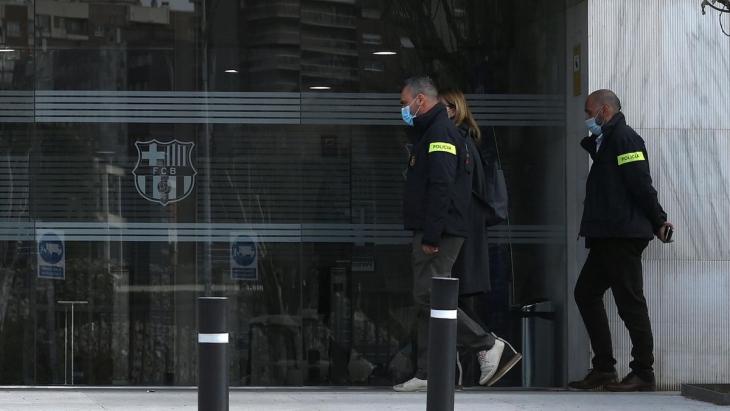 Полиция Каталонии проводит обыски в Барселоне