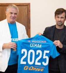 Официально: Семак и «Зенит» подписали многолетний контракт 